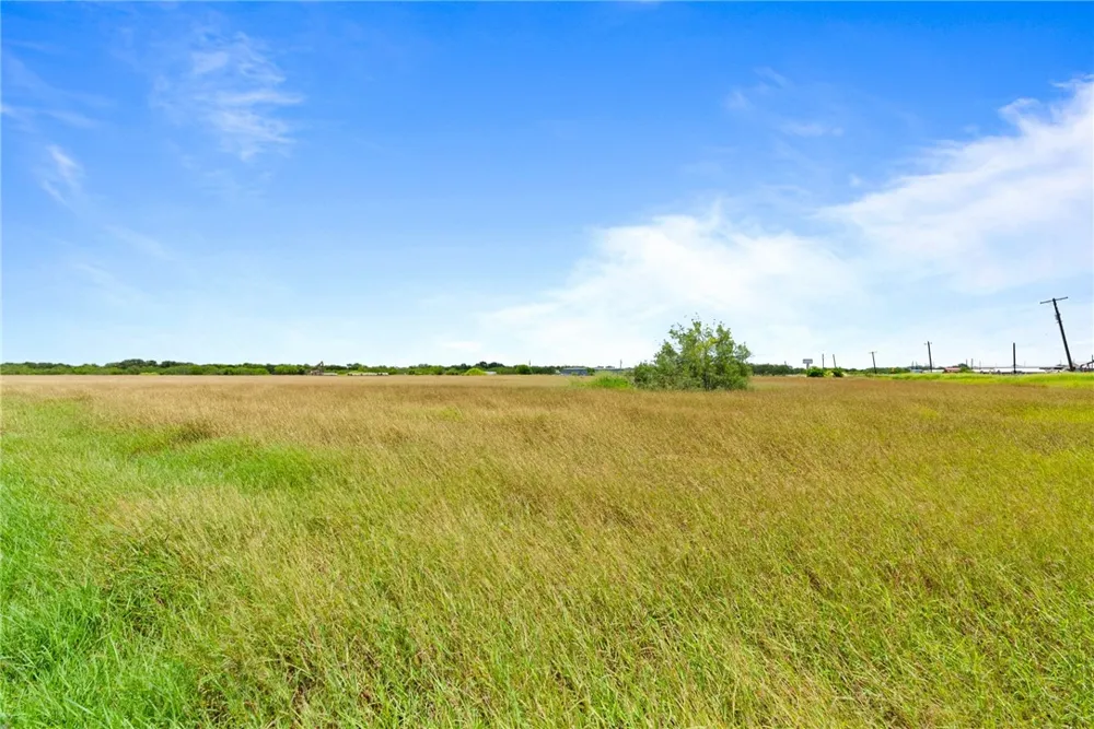 6056 Highway 44 Robstown, TX 78380