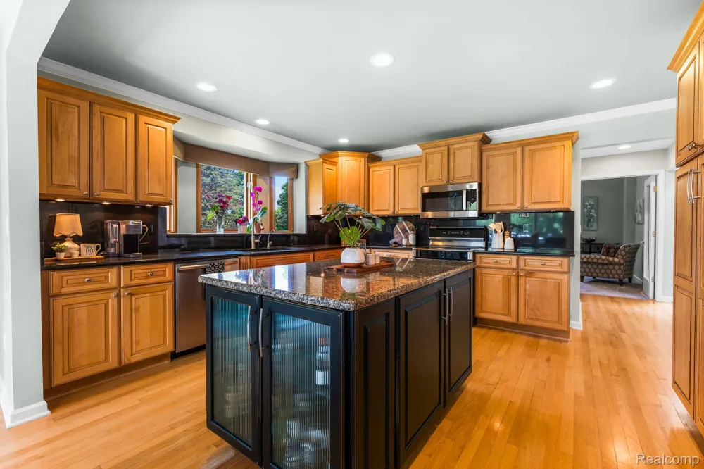 2325 7 Mile Road Northfield Township, MI 48178