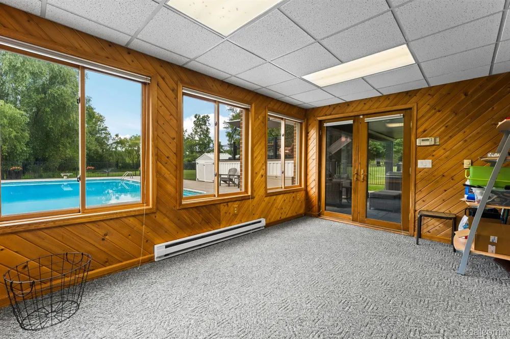 2325 7 Mile Road Northfield Township, MI 48178
