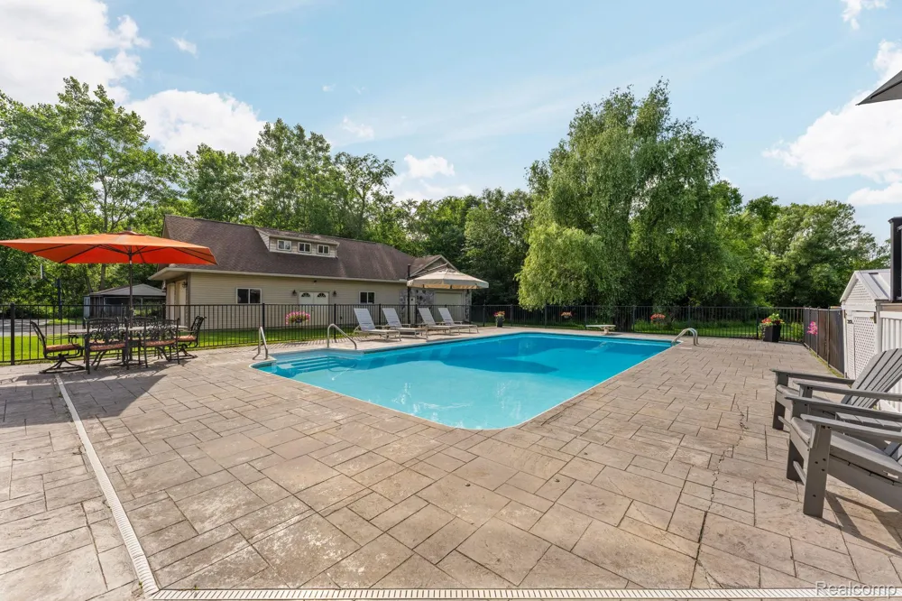 2325 7 Mile Road Northfield Township, MI 48178