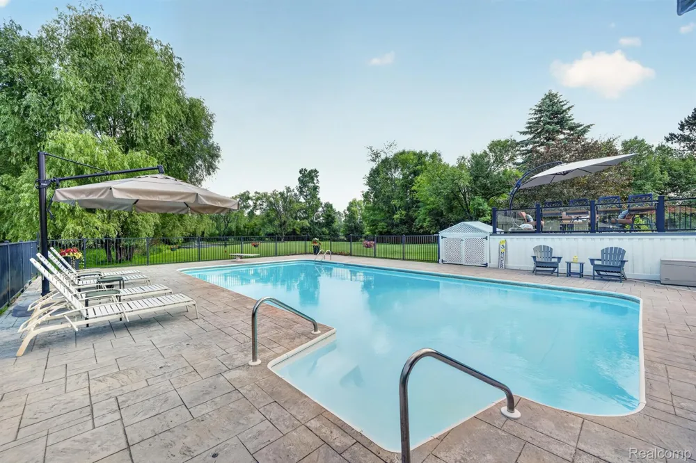 2325 7 Mile Road Northfield Township, MI 48178