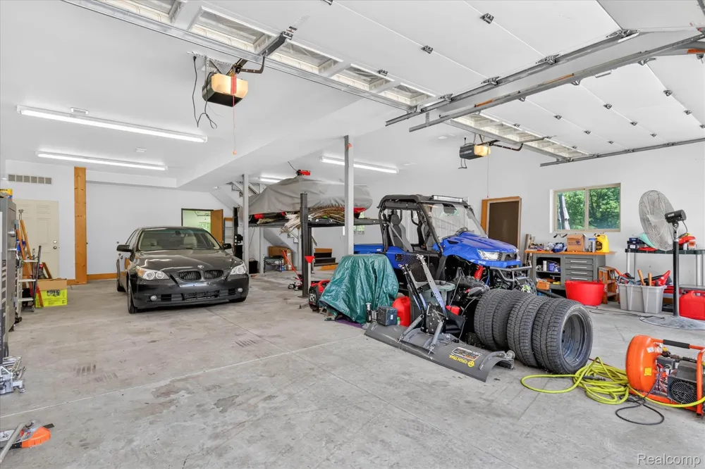 2325 7 Mile Road Northfield Township, MI 48178