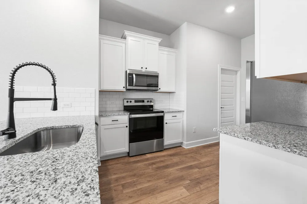 9617 Gladsome Path Manor, TX 78653