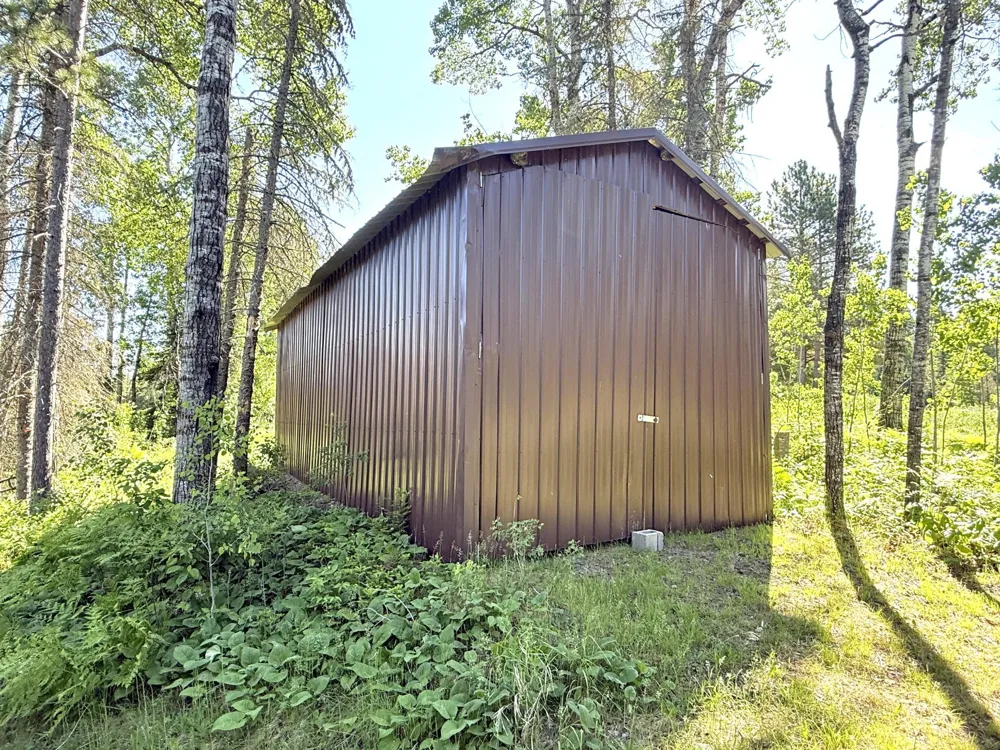 1717 Pine Street Road Ely, MN 55731