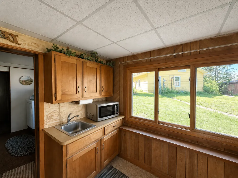 1717 Pine Street Road Ely, MN 55731