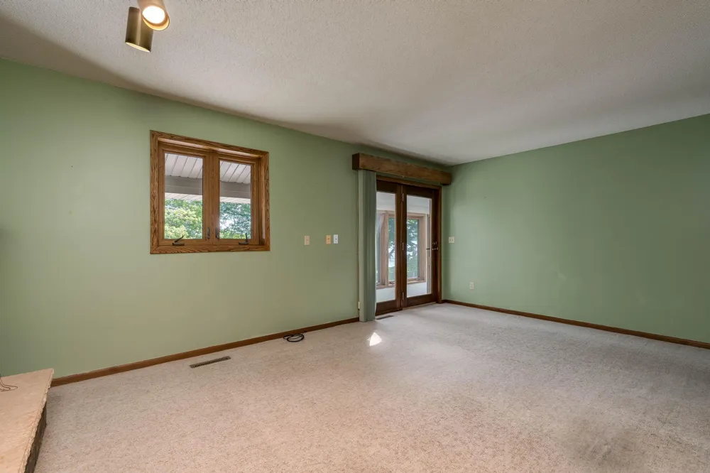 7044 Da Mar Estate Saint Peter, MN 56082