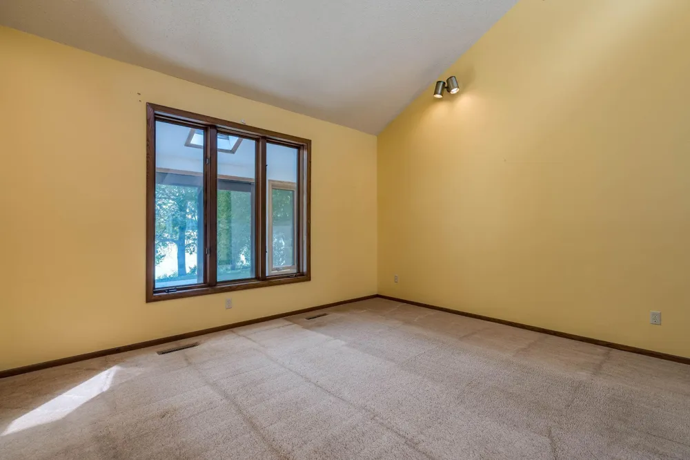 7044 Da Mar Estate Saint Peter, MN 56082
