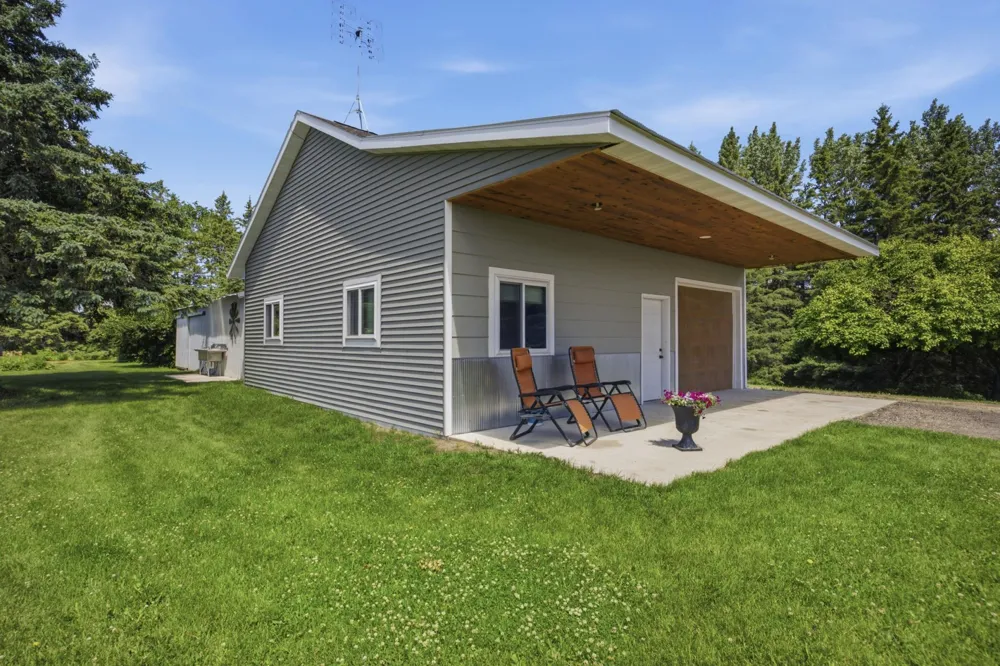 16824 County Highway 11 Audubon, MN 56511