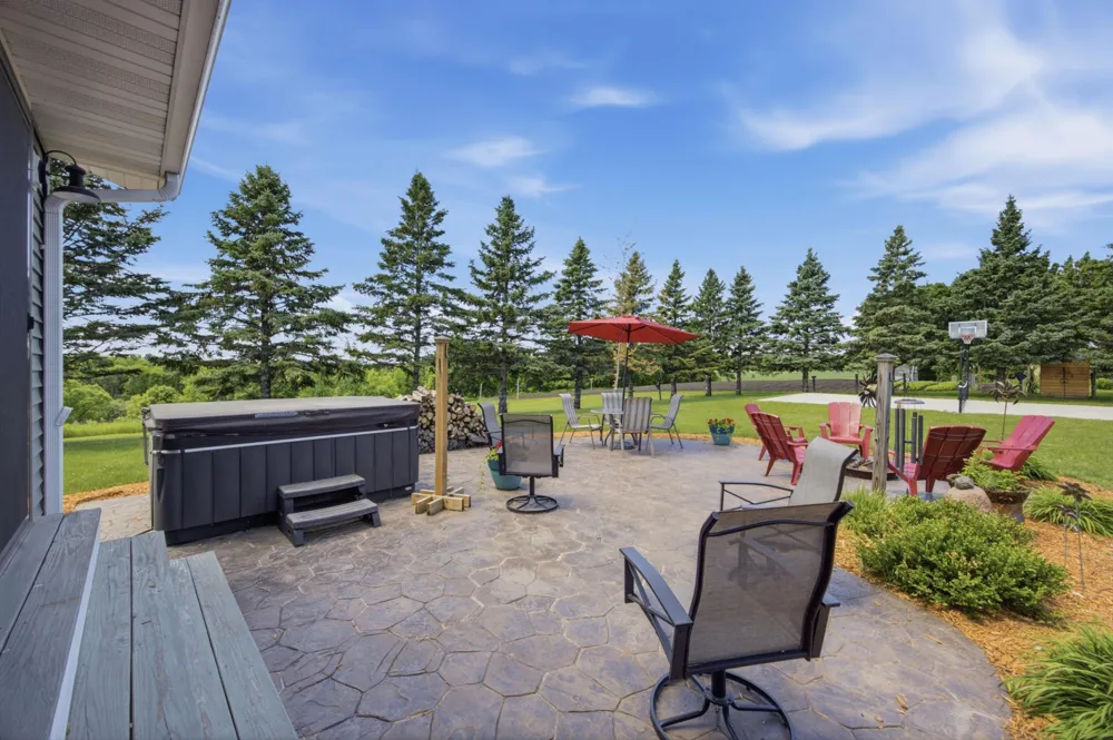 16824 County Highway 11 Audubon, MN 56511