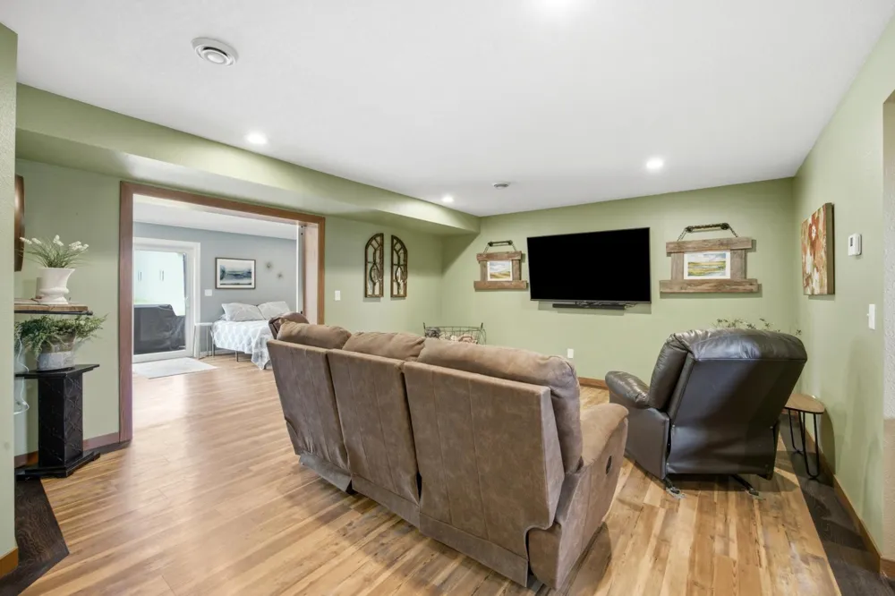 16824 County Highway 11 Audubon, MN 56511