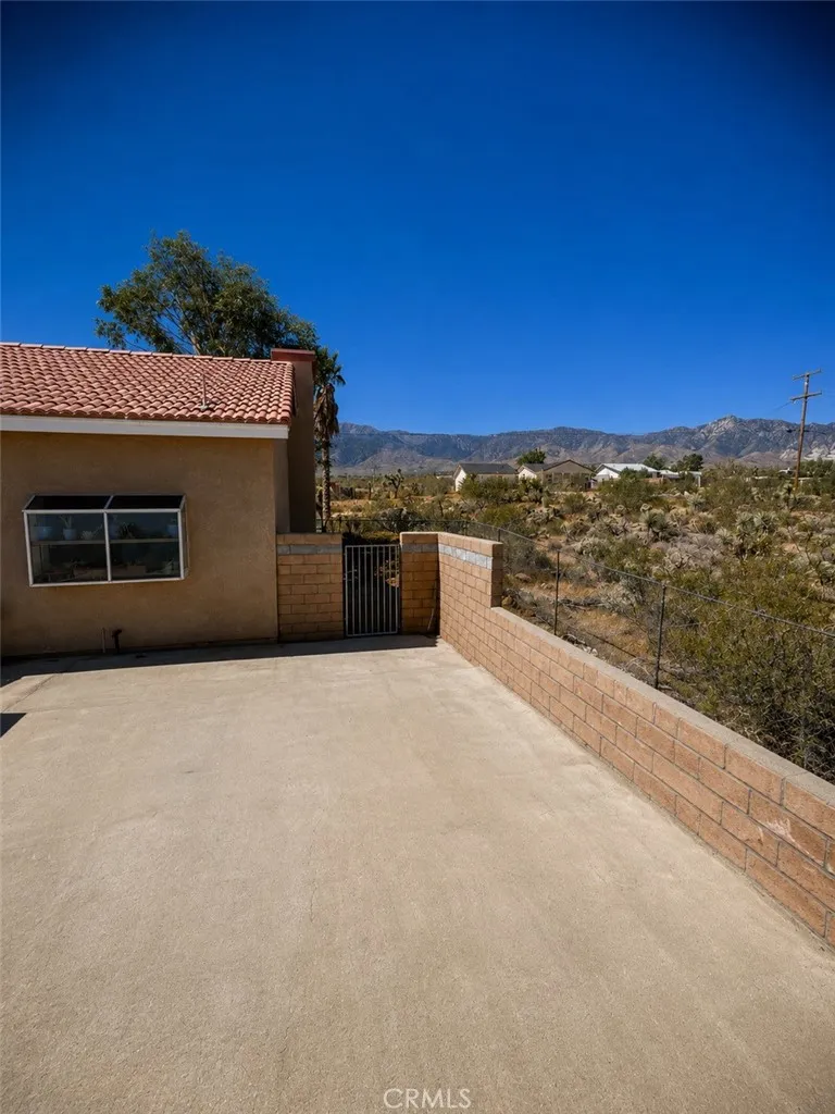 32842 Emerald Lucerne Valley, CA 92356