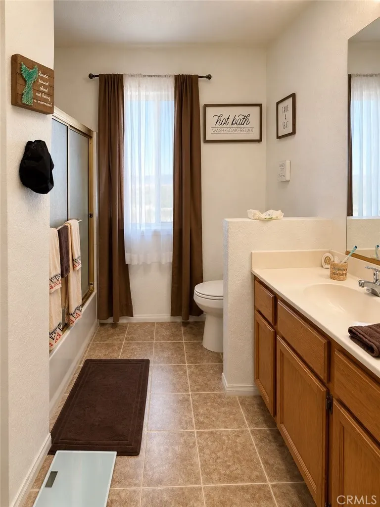 32842 Emerald Lucerne Valley, CA 92356