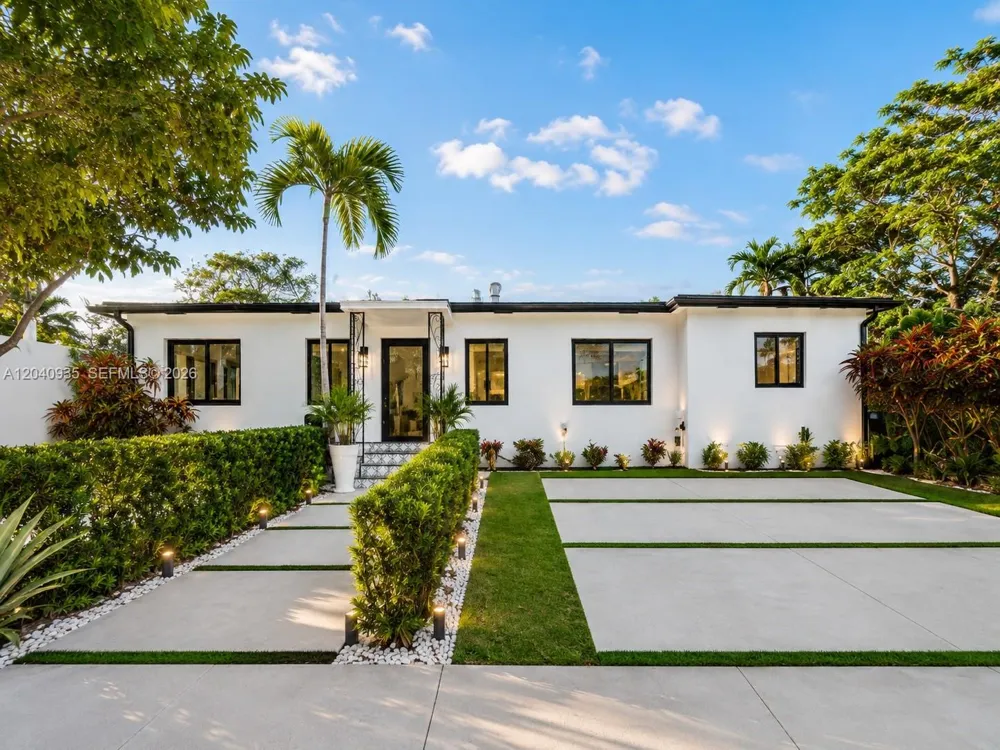 375 SW 32nd Rd Miami, FL 33129