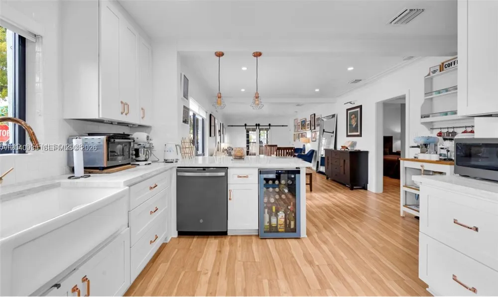 375 SW 32nd Rd Miami, FL 33129