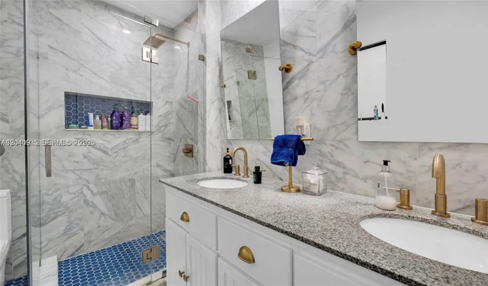 375 SW 32nd Rd Miami, FL 33129
