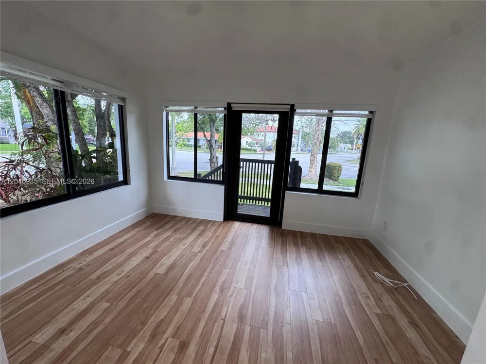 375 SW 32nd Rd Miami, FL 33129