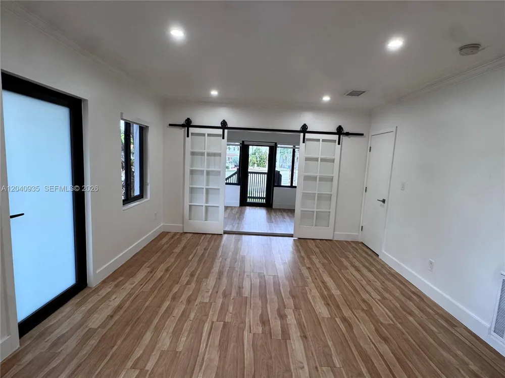 375 SW 32nd Rd Miami, FL 33129