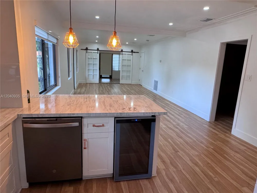 375 SW 32nd Rd Miami, FL 33129