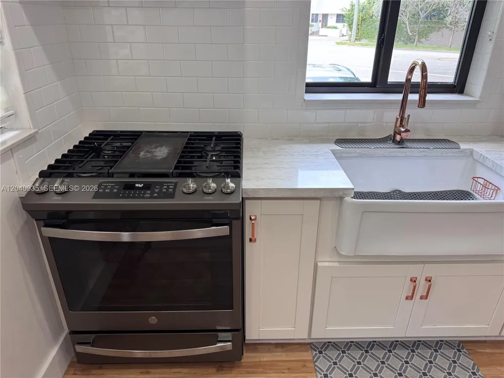 375 SW 32nd Rd Miami, FL 33129
