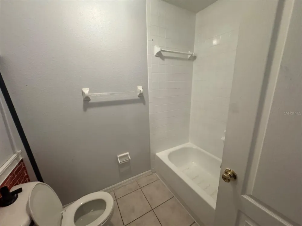 3607 W IDLEWILD AVENUE #501 Tampa, FL 33614