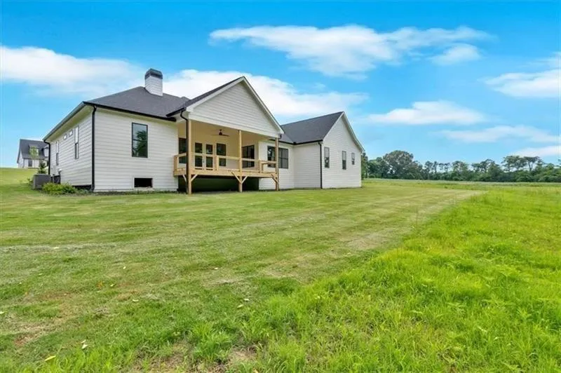 300 Eminence Peak Rydal, GA 30171