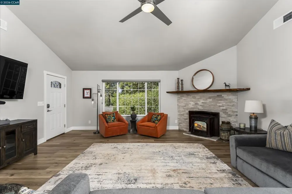 1471 Casper Ln Diamond Springs, CA 95619