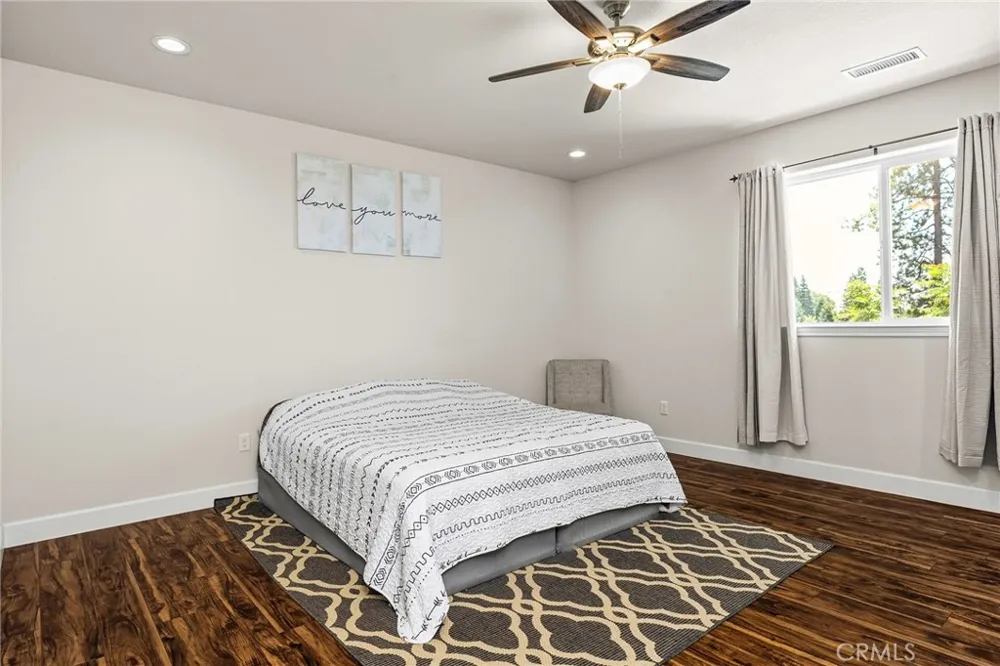 250 Pacific Dr Paradise, CA 95969