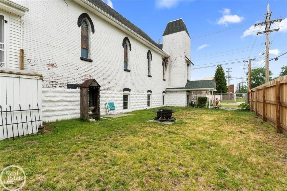 3404 24th St. Street Port Huron City, MI 48060