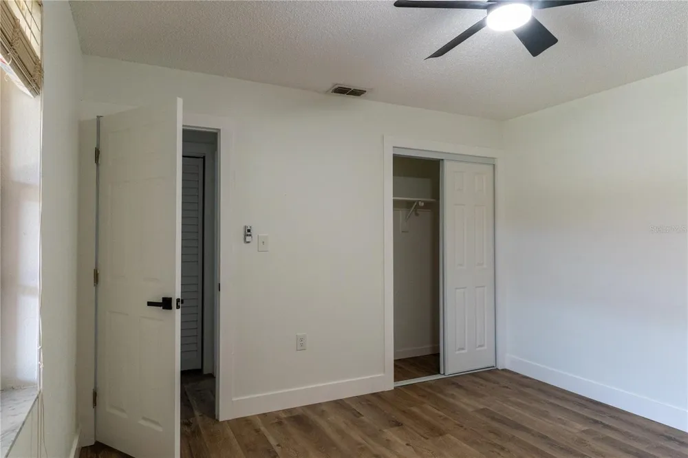 661 LAKE CAROLYN CIRCLE Lakeland, FL 33813