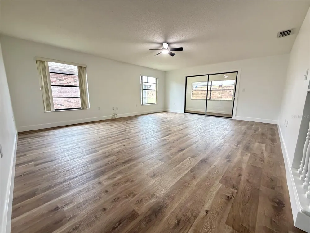 661 LAKE CAROLYN CIRCLE Lakeland, FL 33813