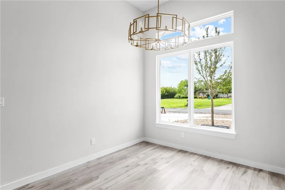 12914 E Redbird Lane Corpus Christi, TX 78410