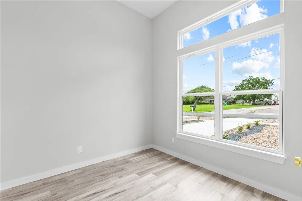 12914 E Redbird Lane Corpus Christi, TX 78410