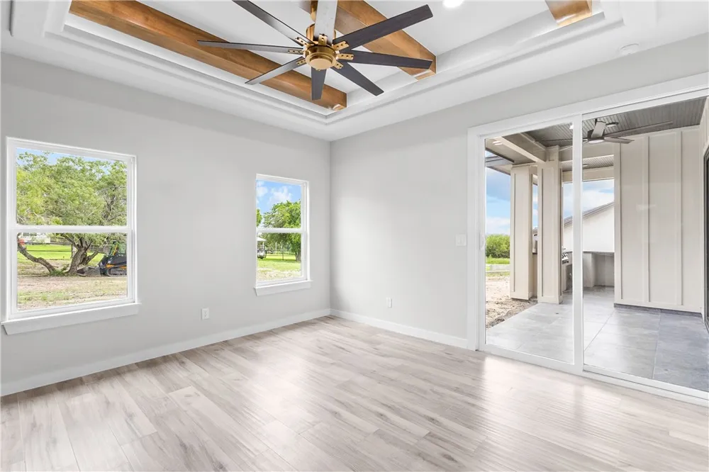 12914 E Redbird Lane Corpus Christi, TX 78410