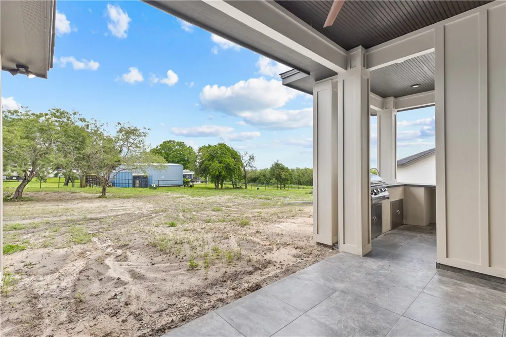 12914 E Redbird Lane Corpus Christi, TX 78410