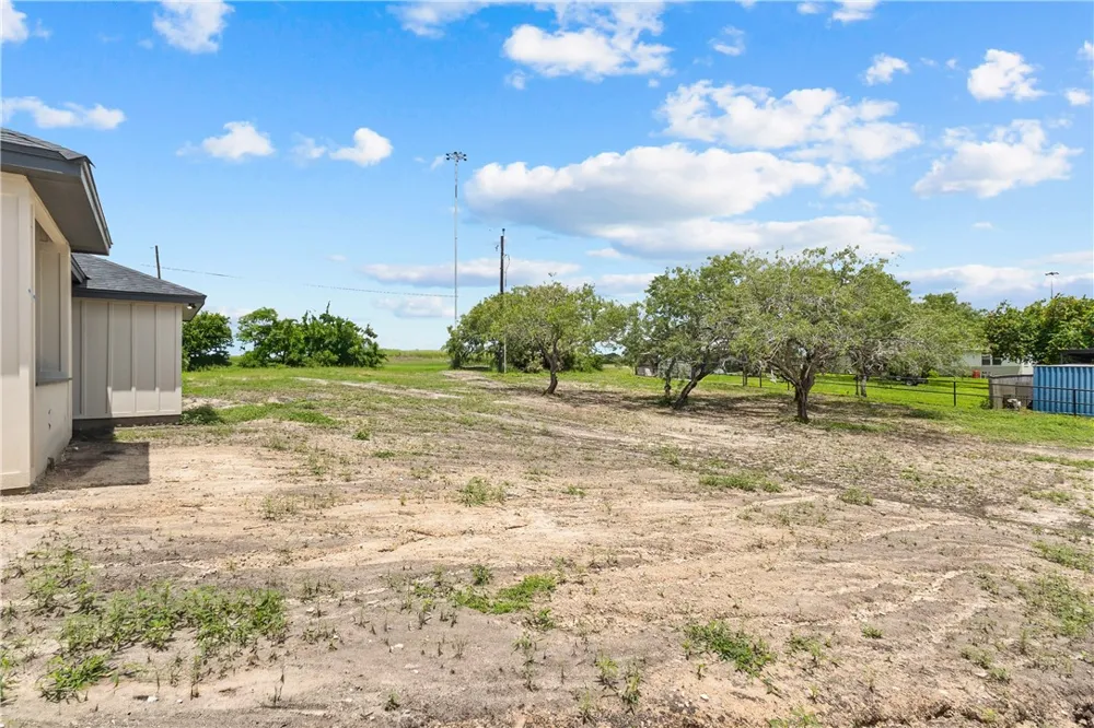 12914 E Redbird Lane Corpus Christi, TX 78410