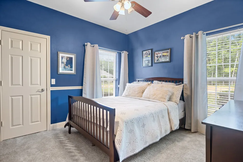 910 Holly Hill Mt Pleasant, TX 75455