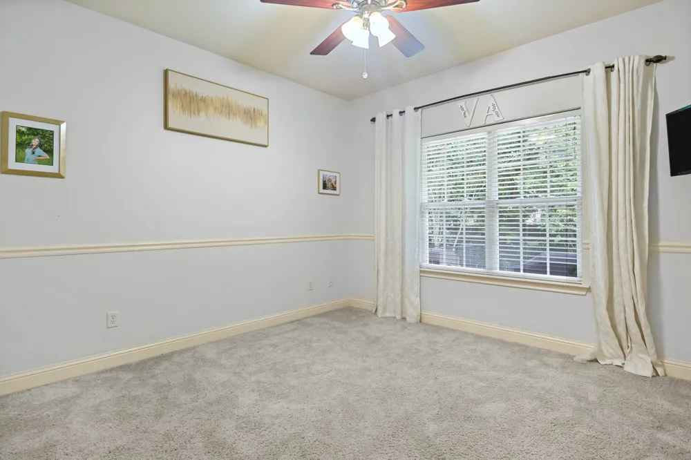 910 Holly Hill Mt Pleasant, TX 75455