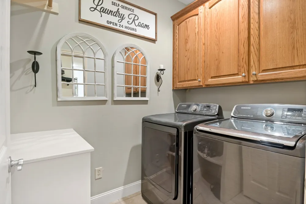 910 Holly Hill Mt Pleasant, TX 75455