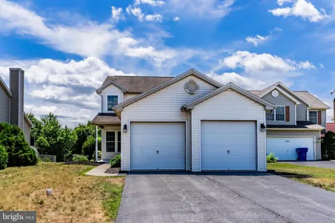 2015 ALEXIS DRIVE