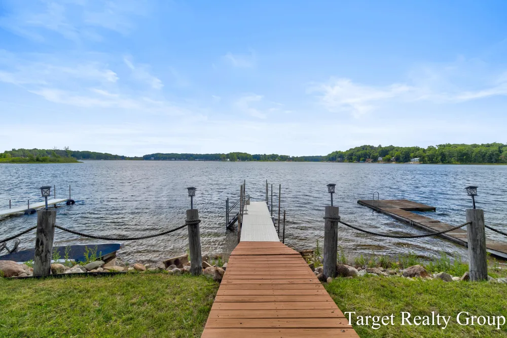 10818 Stoney Point Drive Prairieville Township, MI 49046