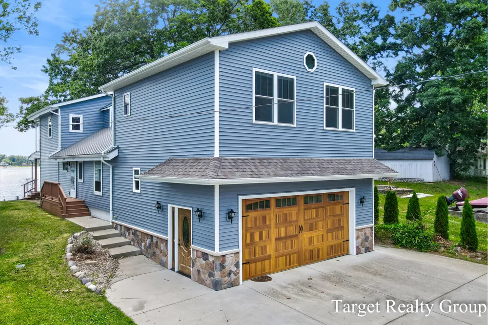 10818 Stoney Point Drive Prairieville Township, MI 49046