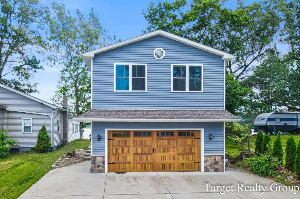 10818 Stoney Point Drive Prairieville Township, MI 49046