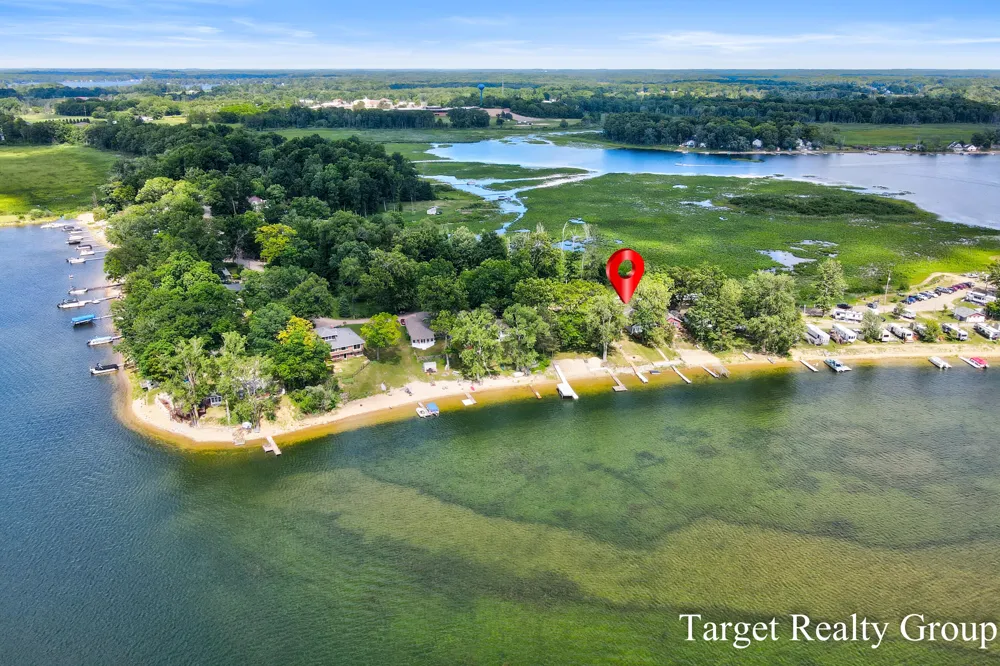10818 Stoney Point Drive Prairieville Township, MI 49046