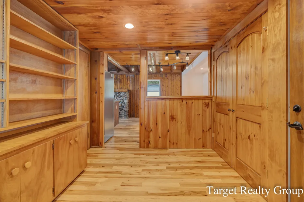 10818 Stoney Point Drive Prairieville Township, MI 49046