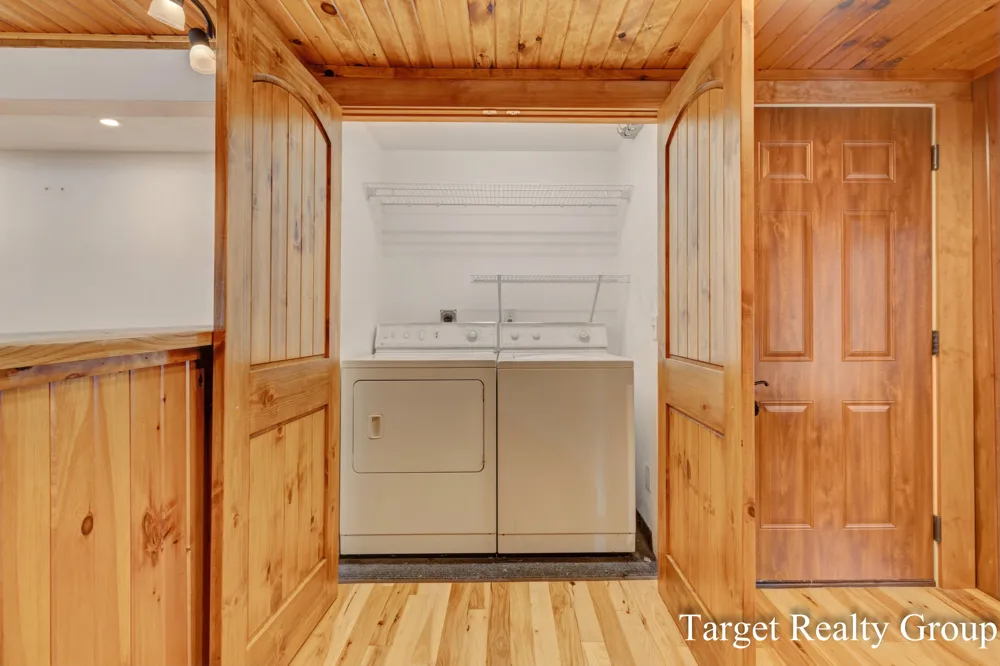 10818 Stoney Point Drive Prairieville Township, MI 49046