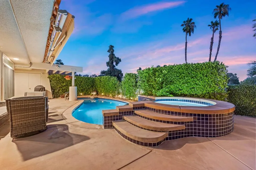 18 Kavenish Drive Rancho Mirage, CA 92270
