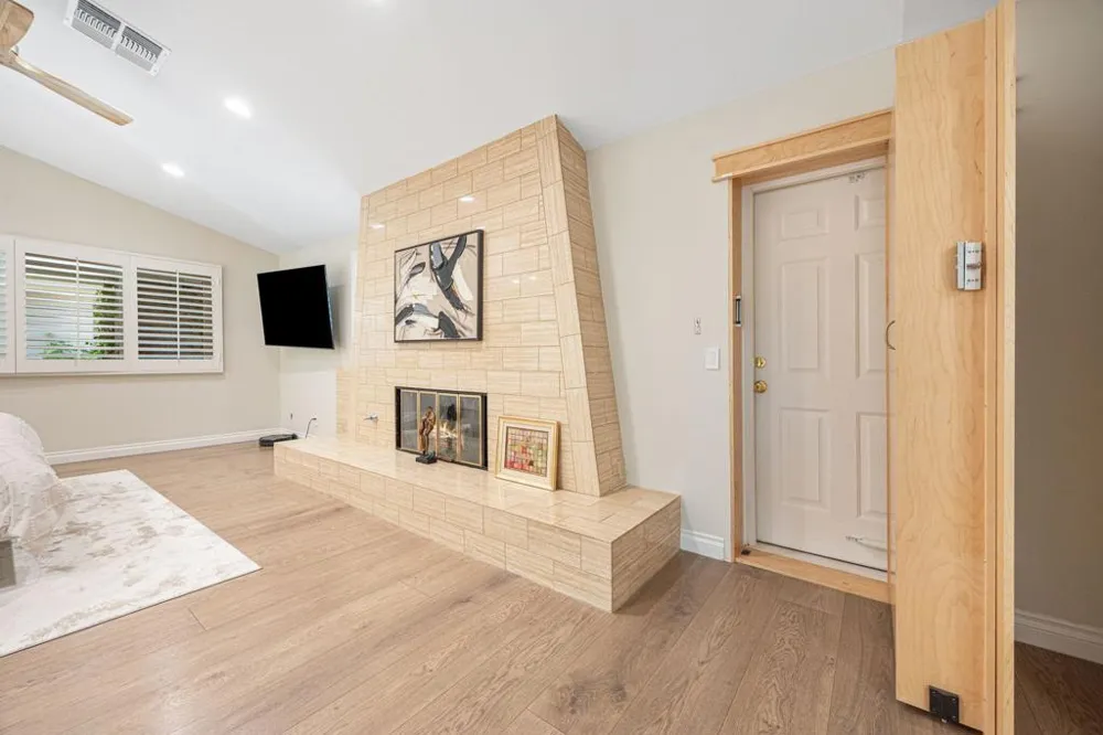 18 Kavenish Drive Rancho Mirage, CA 92270
