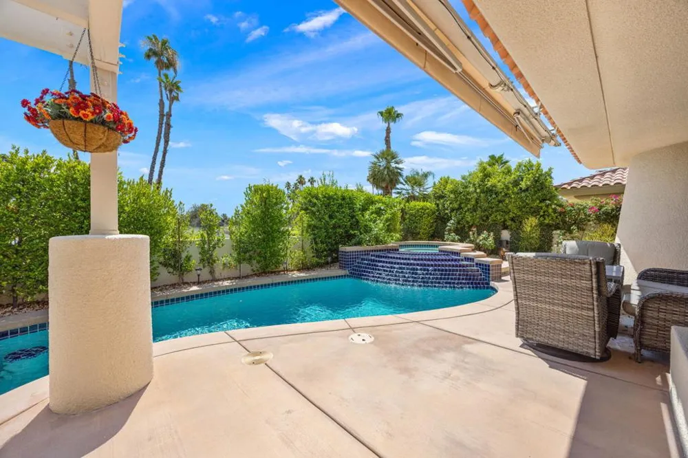 18 Kavenish Drive Rancho Mirage, CA 92270