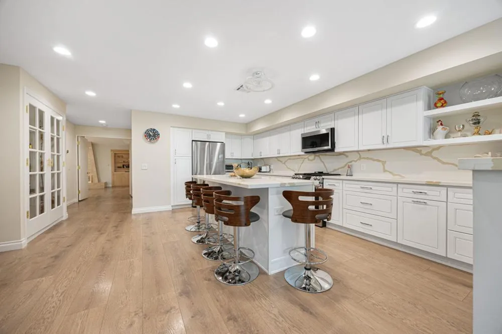 18 Kavenish Drive Rancho Mirage, CA 92270