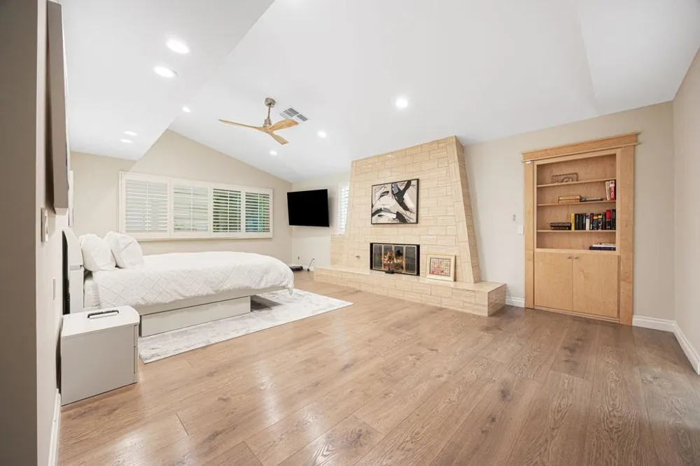 18 Kavenish Drive Rancho Mirage, CA 92270
